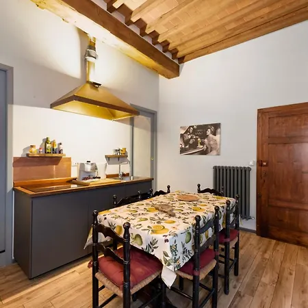 Al Carmine Towers View With Ac Apartment
